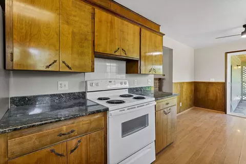 Kitchen - 11807 E 16th Ave, Spokane Valley, WA 99206 photo 5 of 5