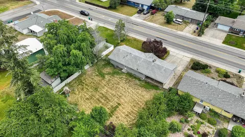 View/Area - 11807 E 16th Ave, Spokane Valley, WA 99206 photo 2 of 7