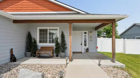 1609 E Marilyn Cir, Deer Park, WA 99006