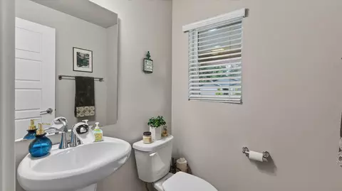 Bath - 1213 E Silver Pine Rd, Colbert, WA 99005 photo 1 of 6
