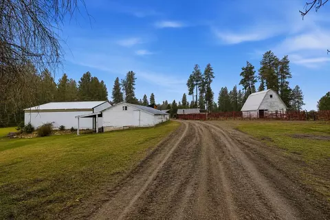 305 5 River Rd, Usk, WA 99180