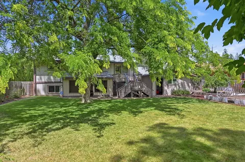 Exterior - 2306 E 37th Ave, Spokane, WA 99223 photo 5 of 10