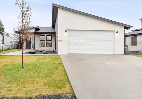 13521 W 12th Ave, Airway Heights, WA 99001