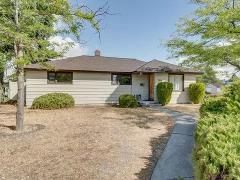 2604 W Crown Ave, Spokane, WA 99205