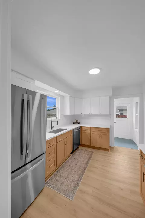 Kitchen - 2433 E Central Ave, Spokane, WA 99208 photo 8 of 8