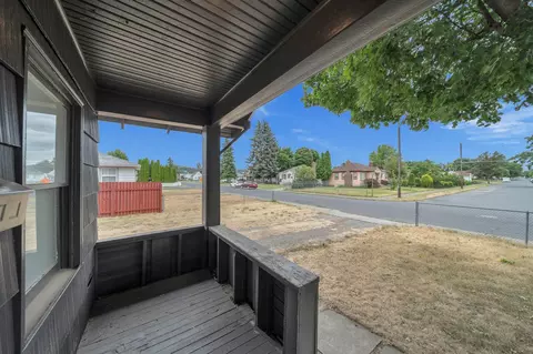 Exterior - 2433 E Central Ave, Spokane, WA 99208 photo 4 of 13