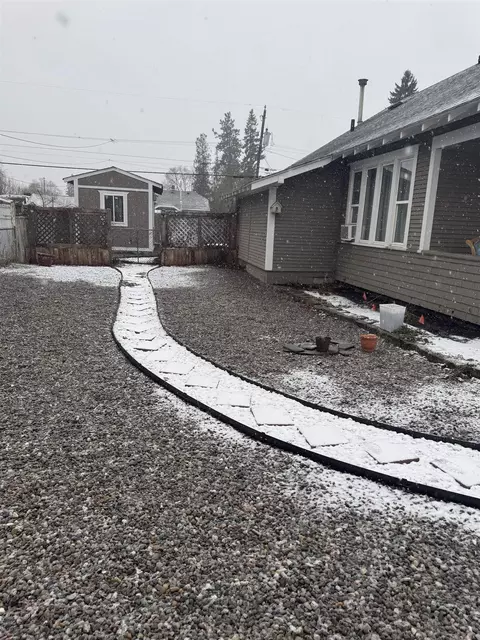Exterior - 1030 E Sanson Ave, Spokane, WA 99207 photo 9 of 17