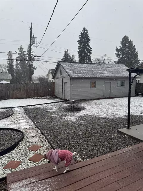 Exterior - 1030 E Sanson Ave, Spokane, WA 99207 photo 13 of 17