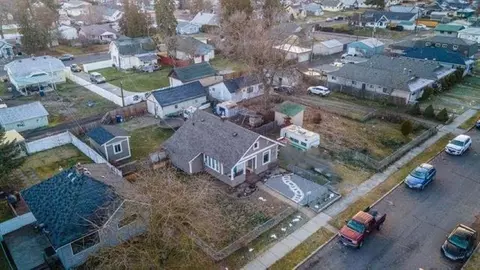 View/Area - 1030 E Sanson Ave, Spokane, WA 99207 photo 3 of 7