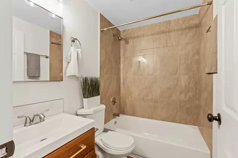 Bath - 1007 E 40 Ave, Spokane, WA 99203 photo 1 of 2