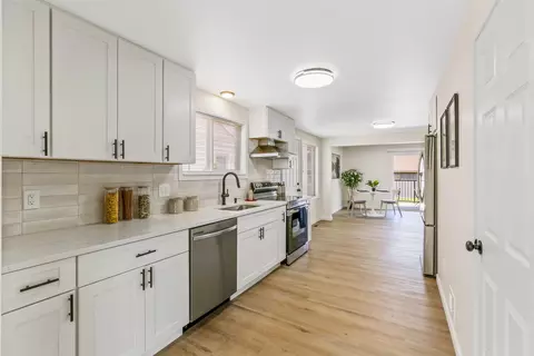 Kitchen - 1007 E 40 Ave, Spokane, WA 99203 photo 1 of 1