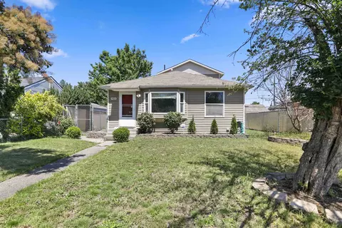 923 E Nebraska Ave, Spokane, WA 99208