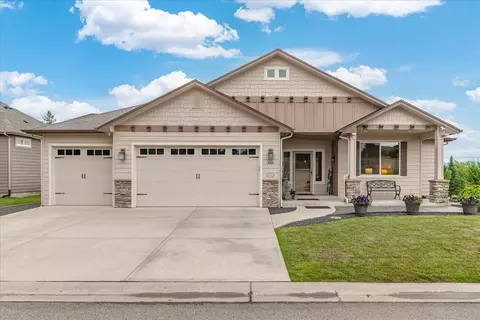 6102 N Blue Spruce Ln, Spokane, WA 99217