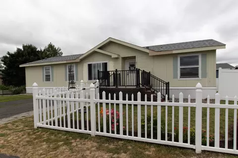10510 W Richland Rd # 80, Cheney, WA 99004