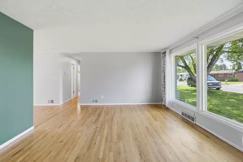 Living - 7525 E Baldwin Ave, Spokane Valley, WA 99212 photo 6 of 9