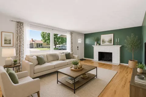 Living - 7525 E Baldwin Ave, Spokane Valley, WA 99212 photo 1 of 9