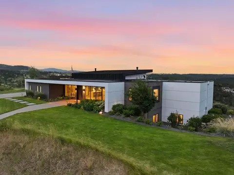 11421 S Elk Run Ln, Spokane, WA 99224