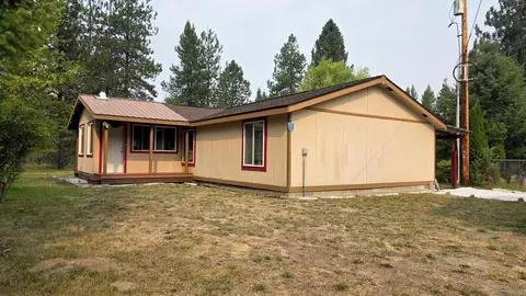 334 Sanham Ln, Newport, WA 99156