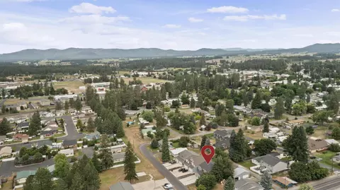 View/Area - 419 E St, Deer Park, WA 99006 photo 2 of 3