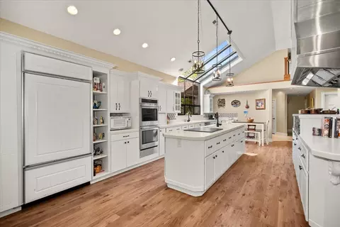 Kitchen - 3207 E River Glen Dr, Colbert, WA 99005 photo 2 of 3