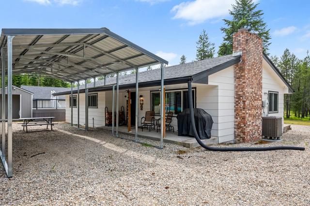 1061 Roberts Rd, Newport, WA 99156