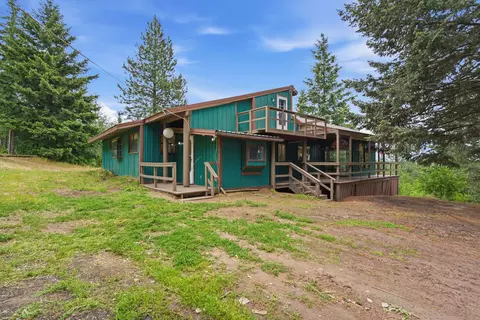 11710 S Starr Rd, Rockford, WA 99030