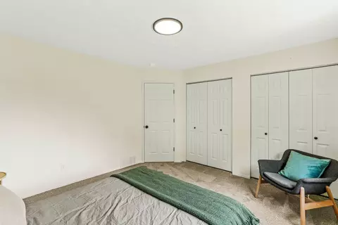 Bedroom - 12916 E Sharp Ave, Spokane Valley, WA 99216 photo 1 of 7