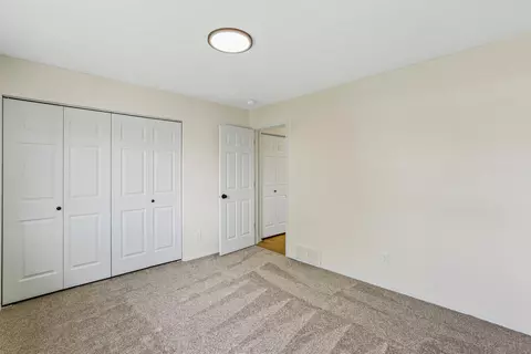 Bedroom - 12916 E Sharp Ave, Spokane Valley, WA 99216 photo 3 of 7
