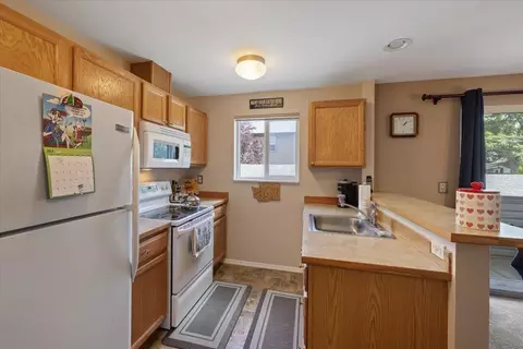 Kitchen - 1530 E 7th Ave UNIT 8, Spokane, WA 99202 photo 2 of 2