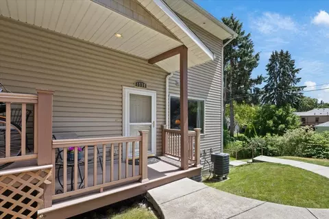 Exterior - 1530 E 7th Ave UNIT 8, Spokane, WA 99202 photo 2 of 7