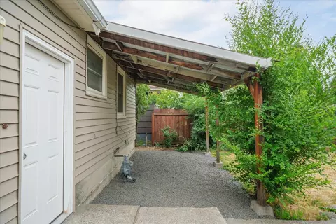 1720 E Francis Ave, Spokane, WA 99208 photo 28