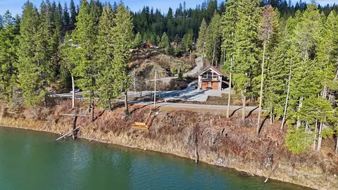 2448 S Leclerc Rd #A, Newport, WA 99156
