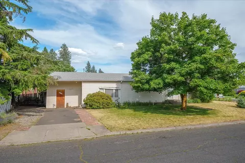 3706 N Belt St, Spokane, WA 99205