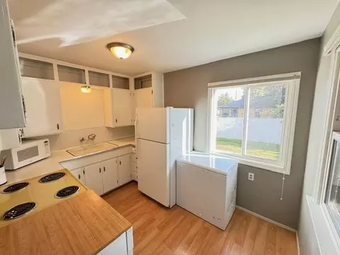 Kitchen - 528 E Joseph Ave, Spokane, WA 99208 photo 2 of 2