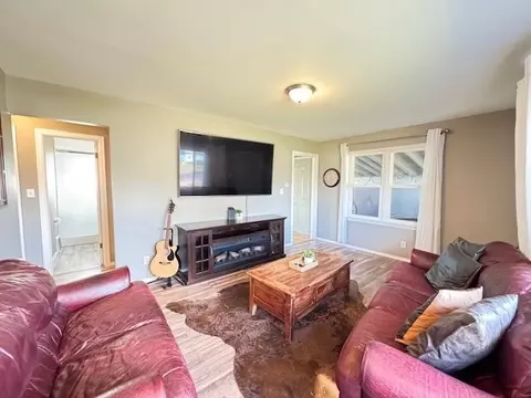 Living - 528 E Joseph Ave, Spokane, WA 99208 photo 1 of 3