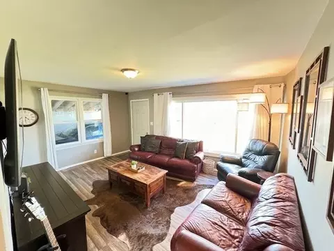 Living - 528 E Joseph Ave, Spokane, WA 99208 photo 3 of 3