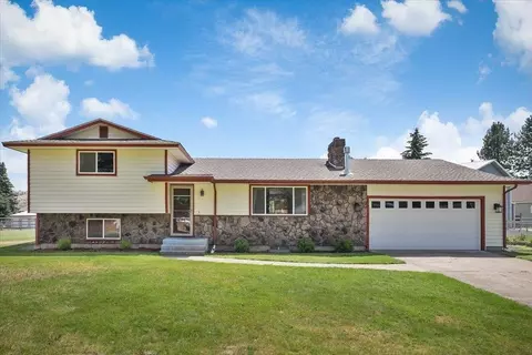 509 S Cavalier Ct, Greenacres, WA 99016