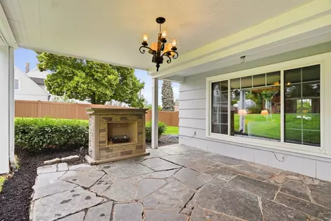 1204 E Overbluff Rd, Spokane, WA 99203 photo 13