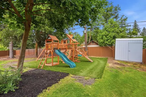 1204 E Overbluff Rd, Spokane, WA 99203 photo 34