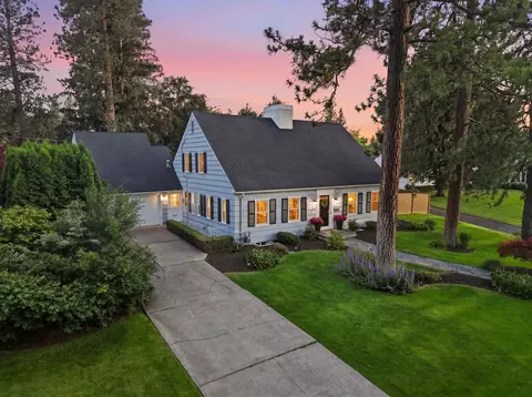 1204 E Overbluff Rd, Spokane, WA 99203 photo 1