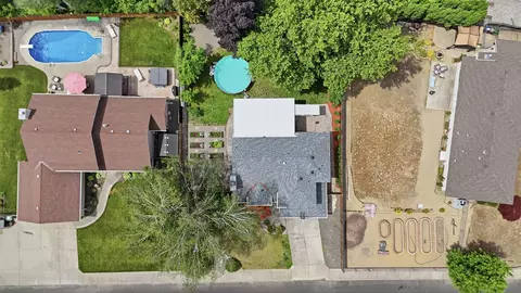 View/Area - 10207 N Arrowhead Dr, Spokane, WA 99208 photo 1 of 2