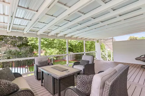 Exterior - 10207 N Arrowhead Dr, Spokane, WA 99208 photo 6 of 13