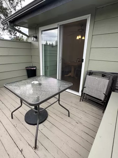 Exterior - 804 E 37th Ave, Spokane, WA 99203 photo 2 of 5