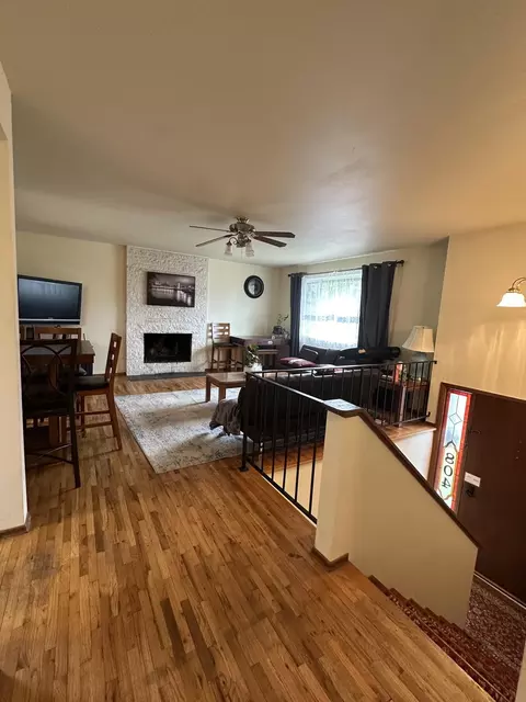 Living - 804 E 37th Ave, Spokane, WA 99203 photo 4 of 4