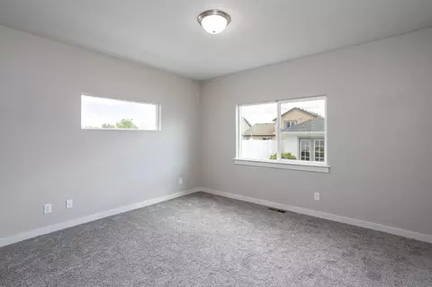 1815 W Jay Ave, Spokane, WA 99208 photo 9