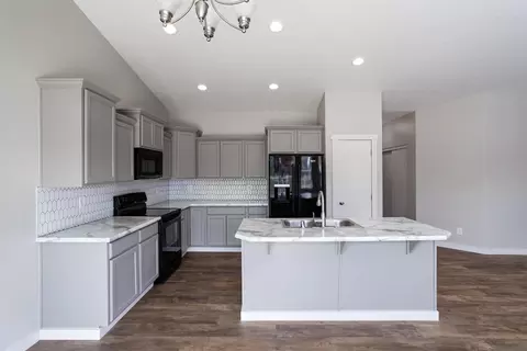 1815 W Jay Ave, Spokane, WA 99208 photo 3