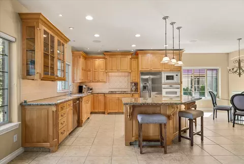 Kitchen - 1909 E Pinecrest Rd, Spokane, WA 99203 photo 1 of 3