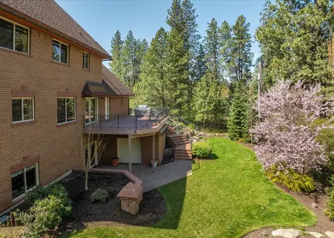 Exterior - 1909 E Pinecrest Rd, Spokane, WA 99203 photo 9 of 10