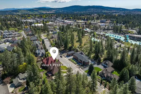 View/Area - 1909 E Pinecrest Rd, Spokane, WA 99203 photo 2 of 3