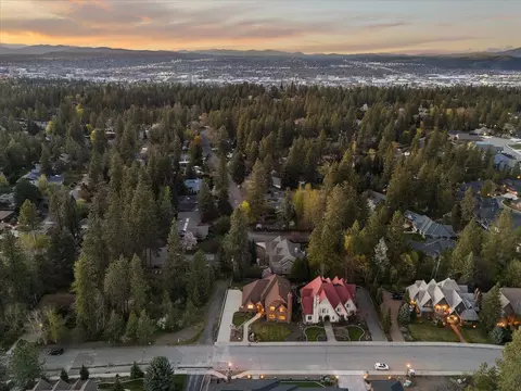 View/Area - 1909 E Pinecrest Rd, Spokane, WA 99203 photo 1 of 3